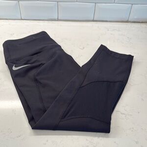 Nike Black Leggings with Moisture-Wicking Fabric and Wide Waistband